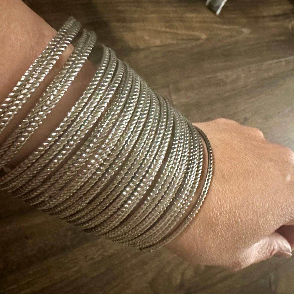 Women’s One piece Bangles Silver